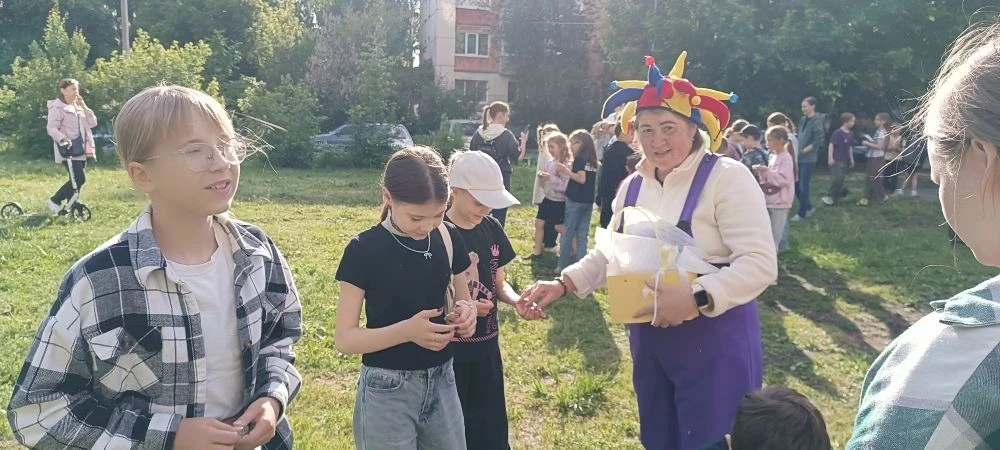 1 июня прошел душевный и теплый праздник - День двора для детей на территории двора ул....