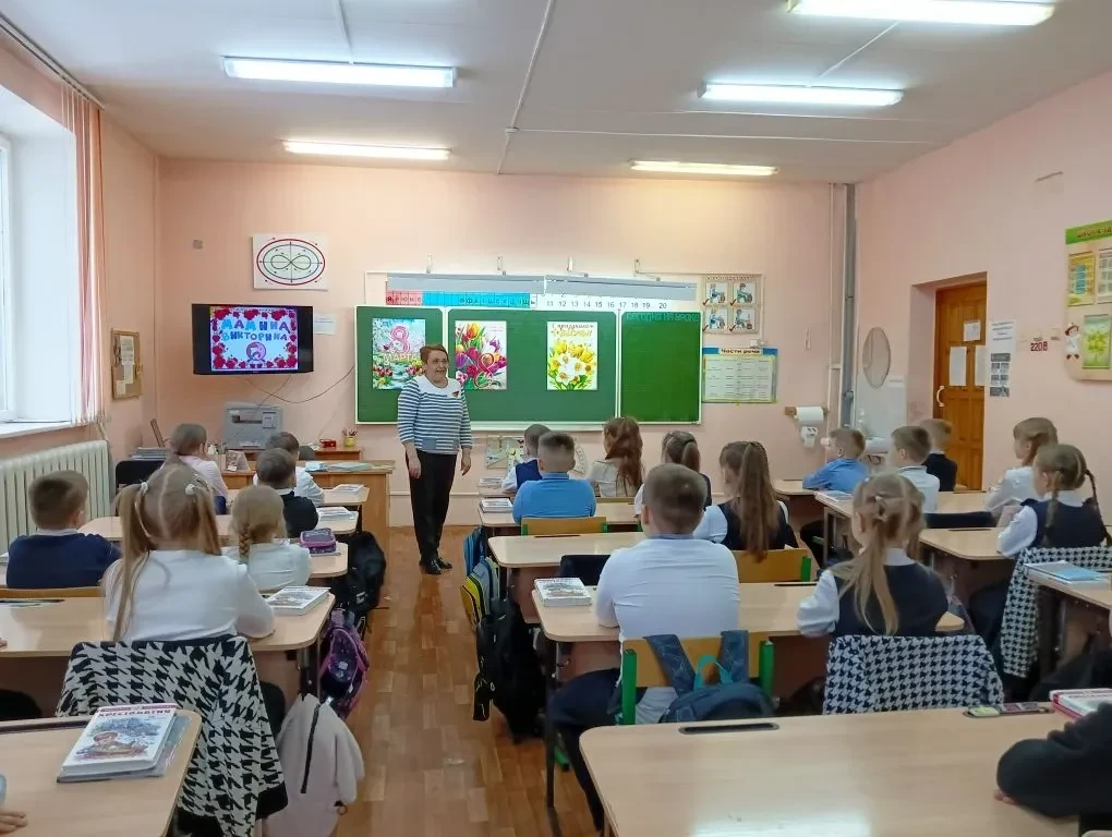 🌷В преддверии весеннего праздника, когда мы особенно чествуем женщин, наши младшие школьники погрузи