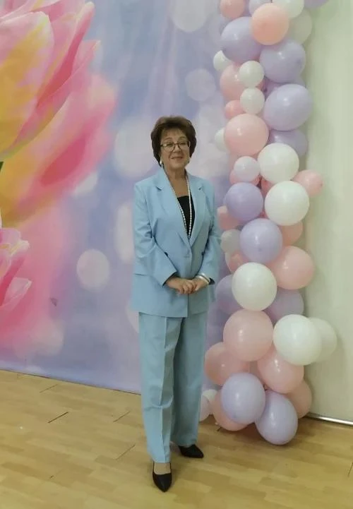 Учитель с большой буквы: Наталья Борисовна Ужакина — 47 лет преданности одной школе