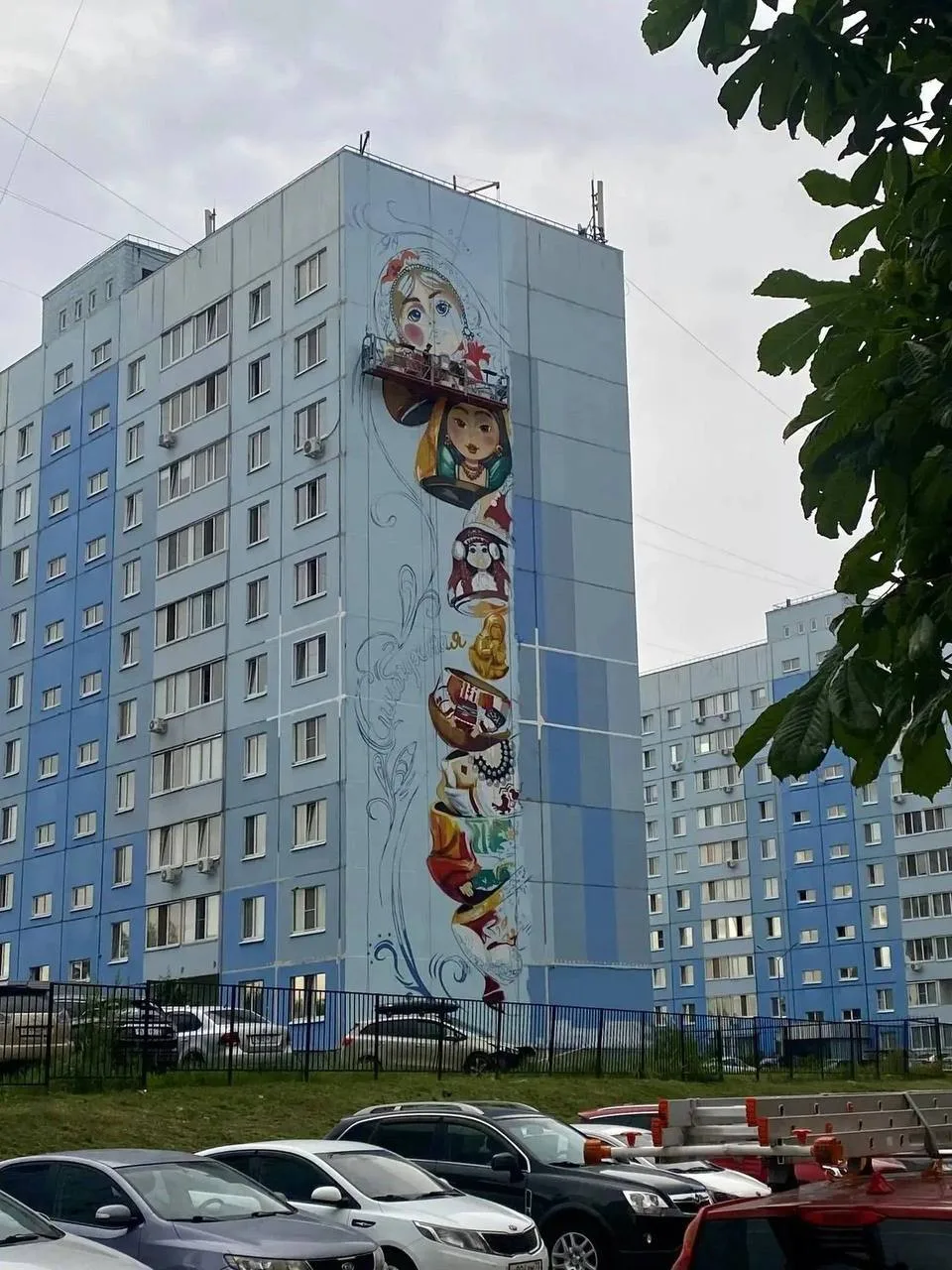 🪆 В Ульяновске появится мурал «Симбирская чебурашка». 

Рисунок с традиционными матрёшками народов 