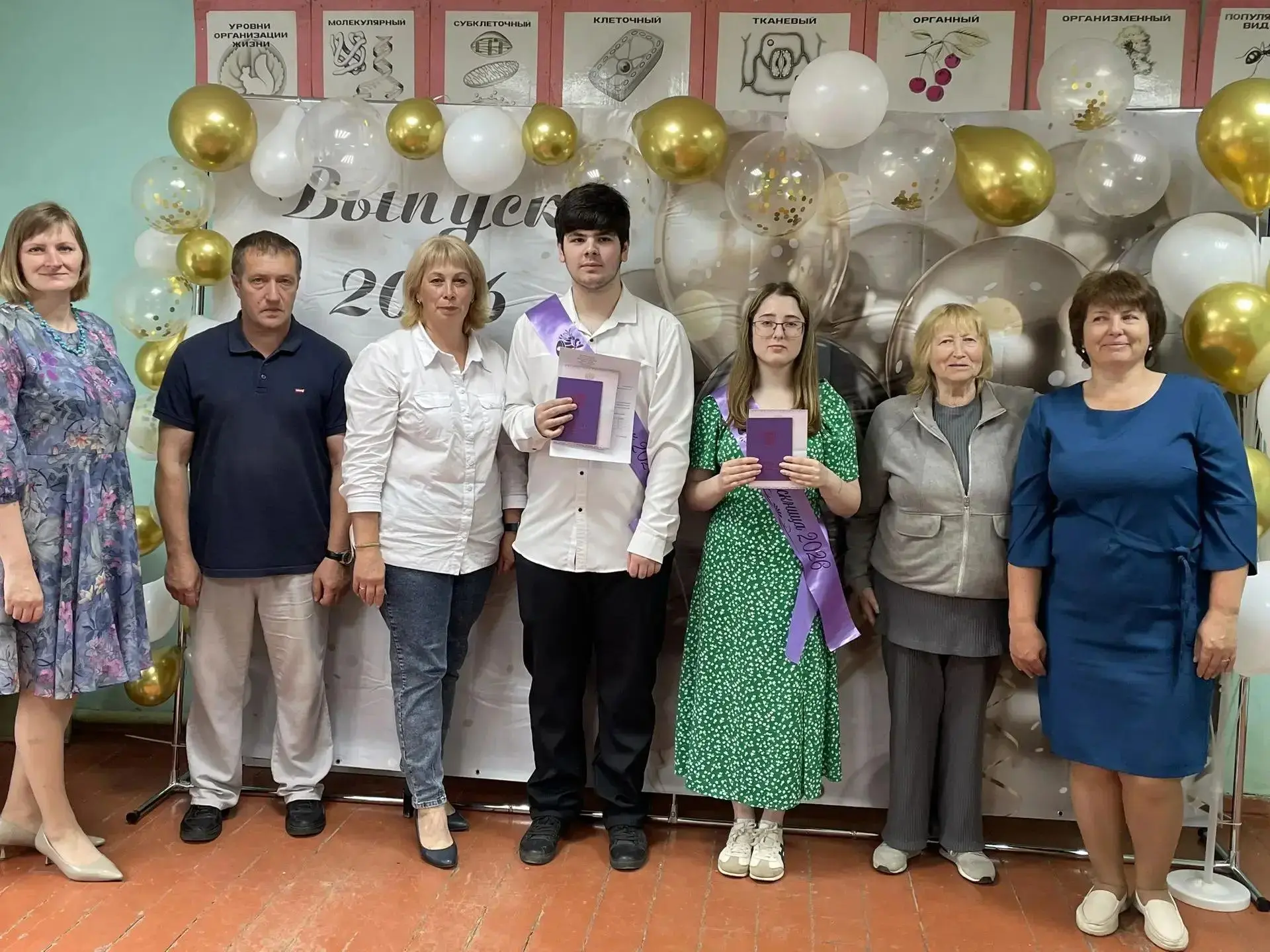 🎉 В нашей школе прошёл по-настоящему трогательный праздник — вручение аттестатов выпускникам 9‑х кл