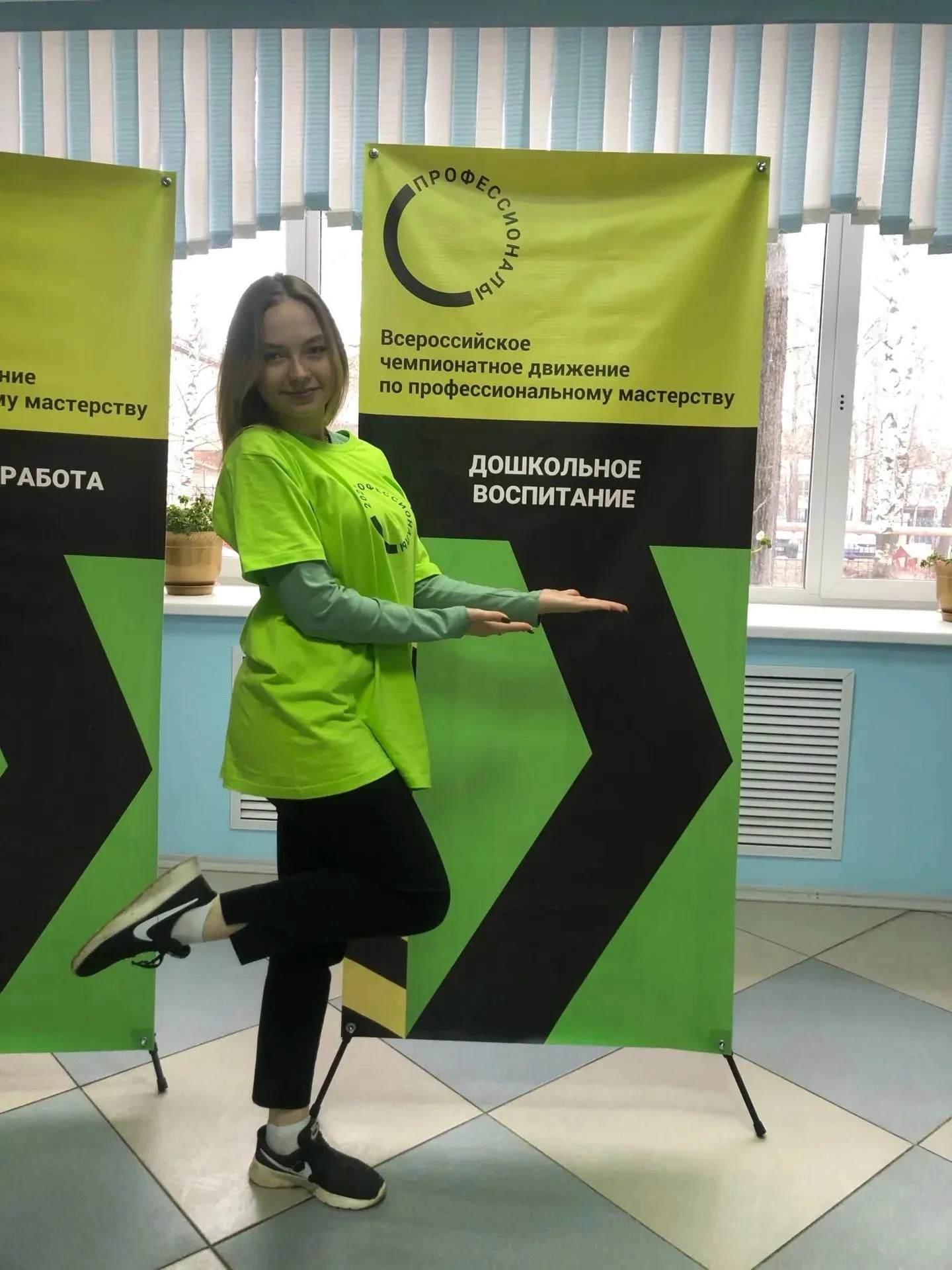 Продолжаем нашу рубрику «Назад в студенчество» 🎓✨ Наши сотрудники делятся фотографиями...