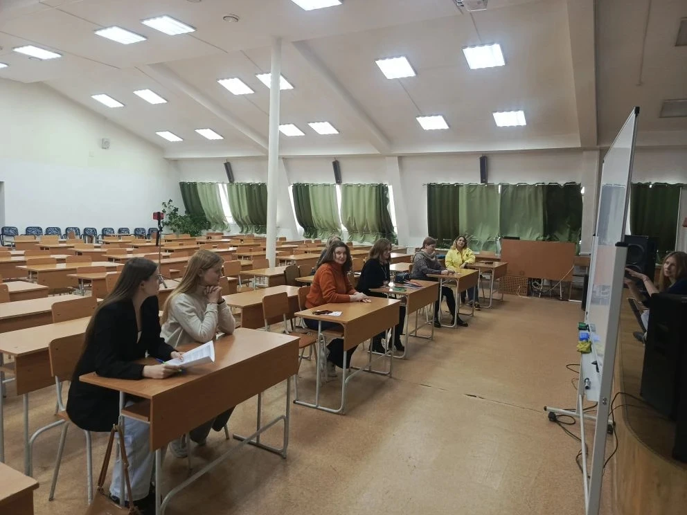 Психологи МАОУ СШ 16, Татьяна Александровна Томилина и Оксана Степановна Румянцева, приняли участие 