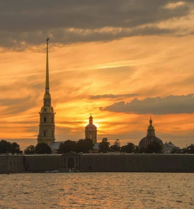 😍Летний закат в Петербурге 

Подписаться на Мой Питер