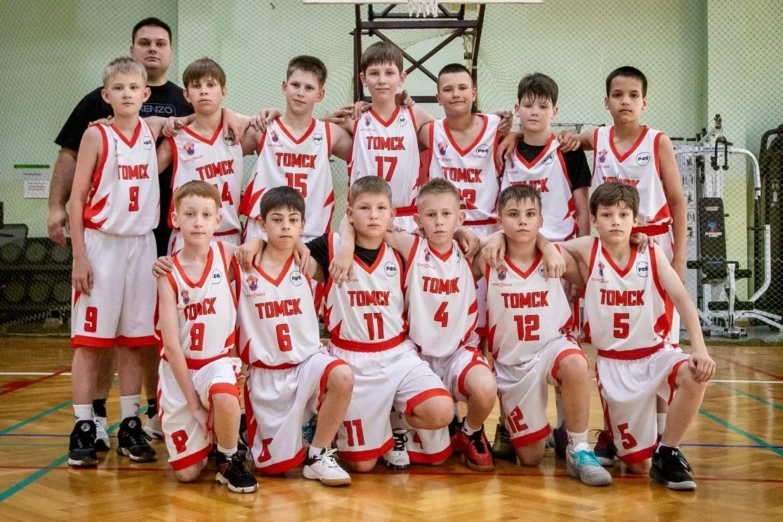 Золото из Казани!🥇
🏀Сегодня в столице Татарстана завершились игры Межрегионального турнира по баск