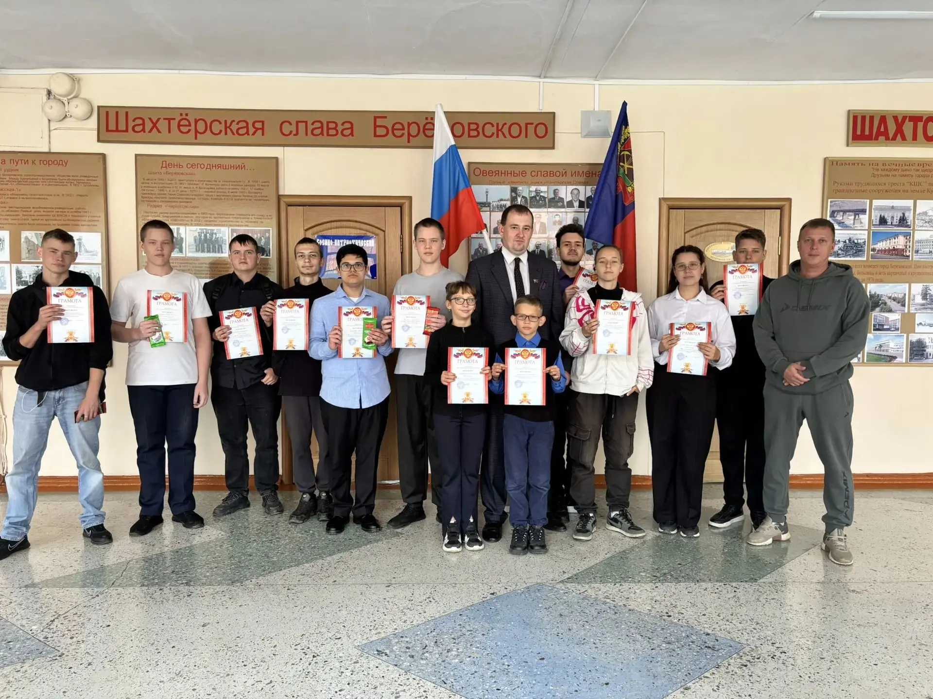 Сегодня, депутат Совета народных депутатов Березовского городского округа Николай Юрьев...
