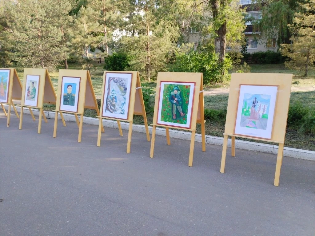 Художественное отделение МБУ ДО ДШИ подвело итоги открытого детского конкурса "Жизнь как подвиг", по
