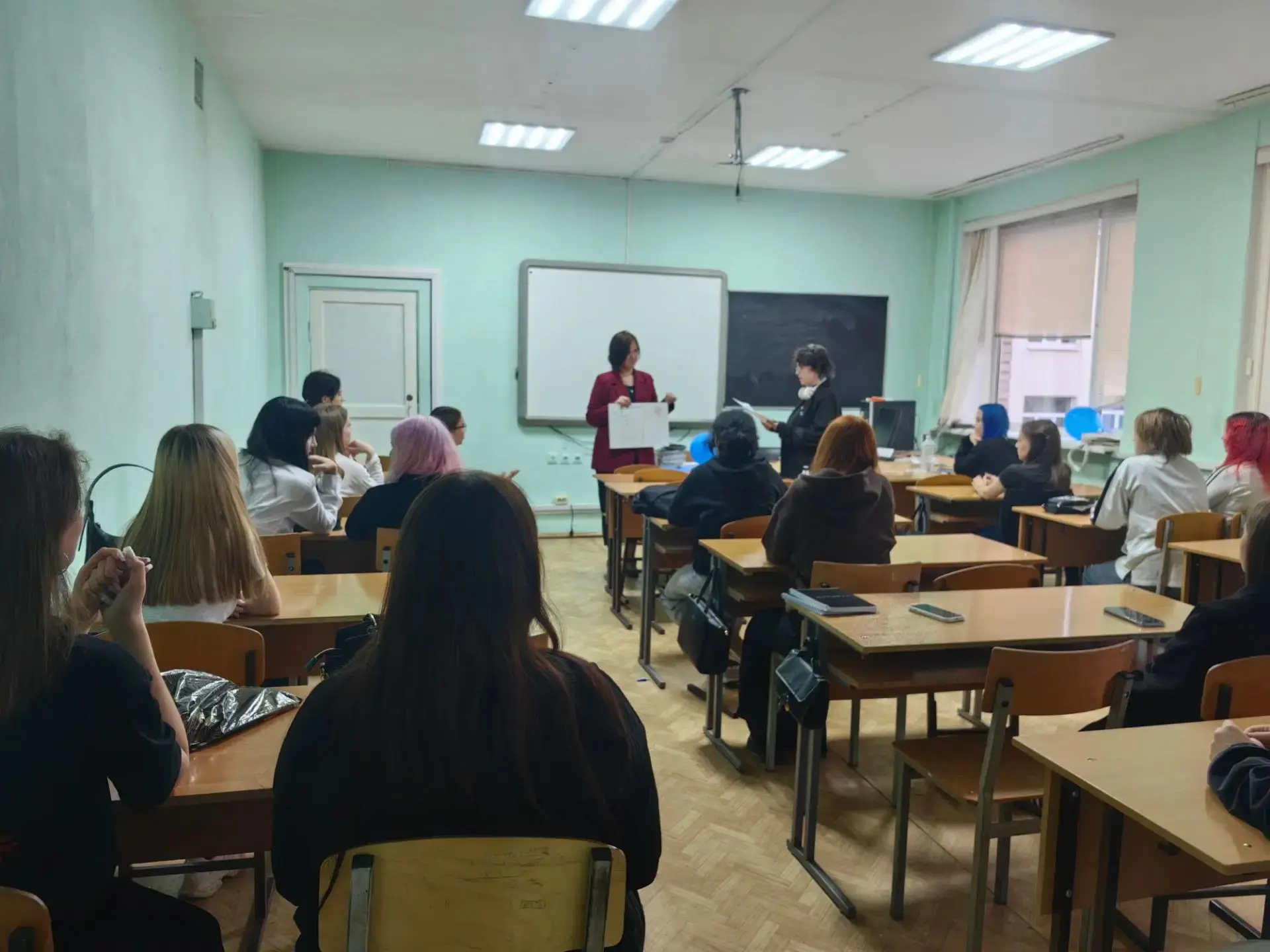 📌Знать, чтобы предотвратить: в АТЭТ прошла викторина ко Дню солидарности в борьбе с те...
