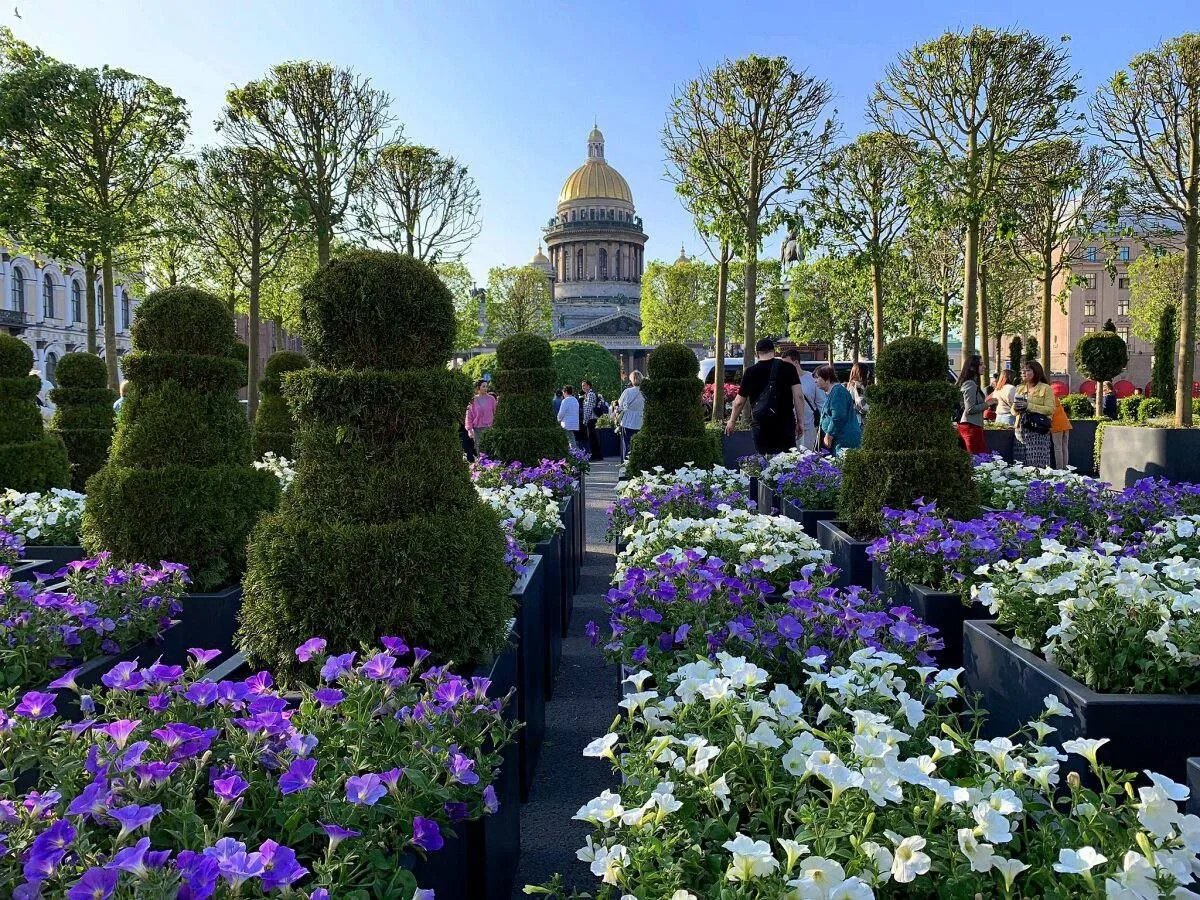 САНКТ-ПЕТЕРБУРГ — ЛЕГКИЙ ВЫХОДНОЙ В СЕВЕРНОЙ СТОЛИЦЕ 

Отель в самом центре города — всего в 2 минут