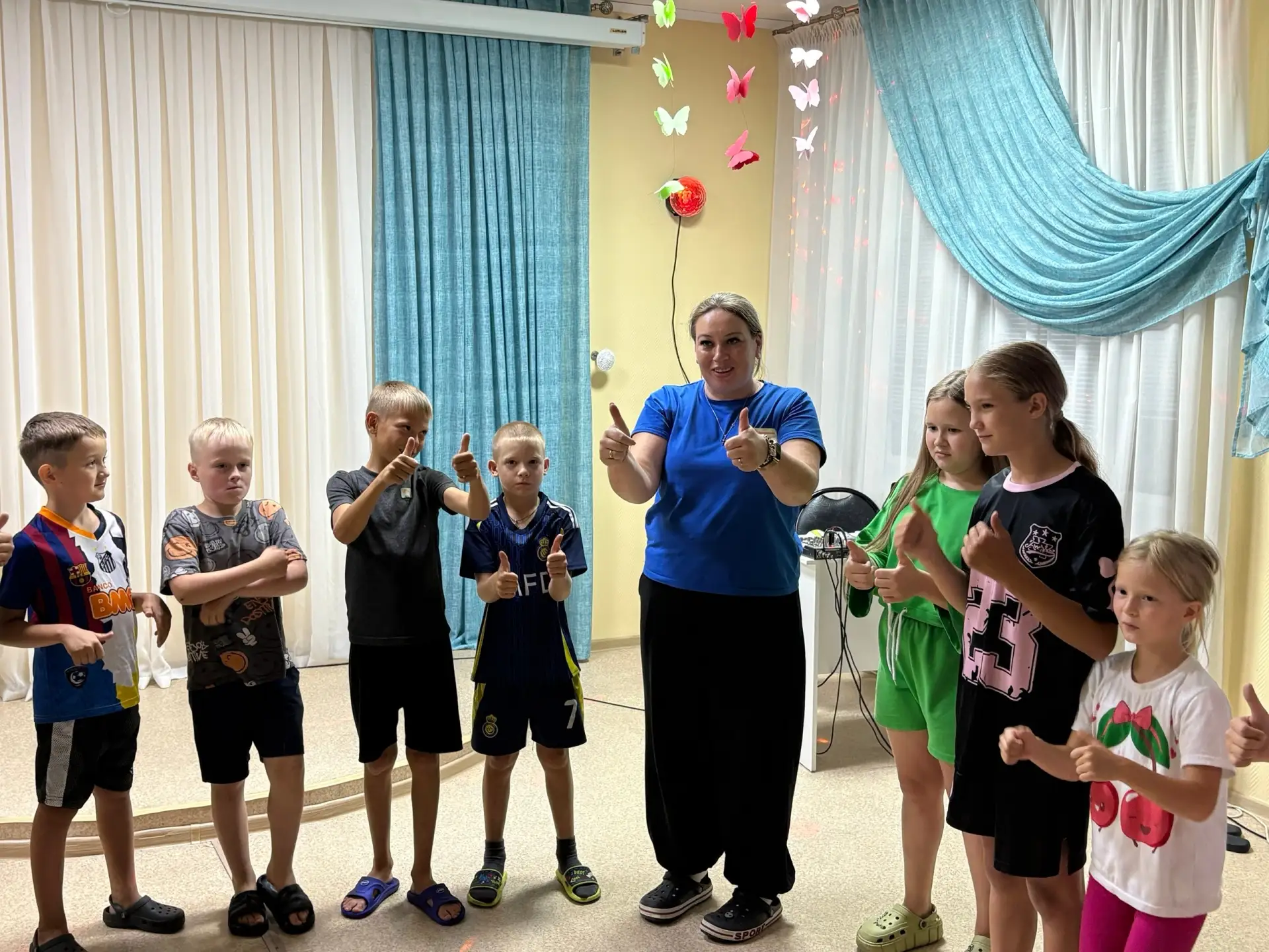 👫Сегодня в нашем лагере случилось особенное событие — фестиваль «Хоровод дружбы»!