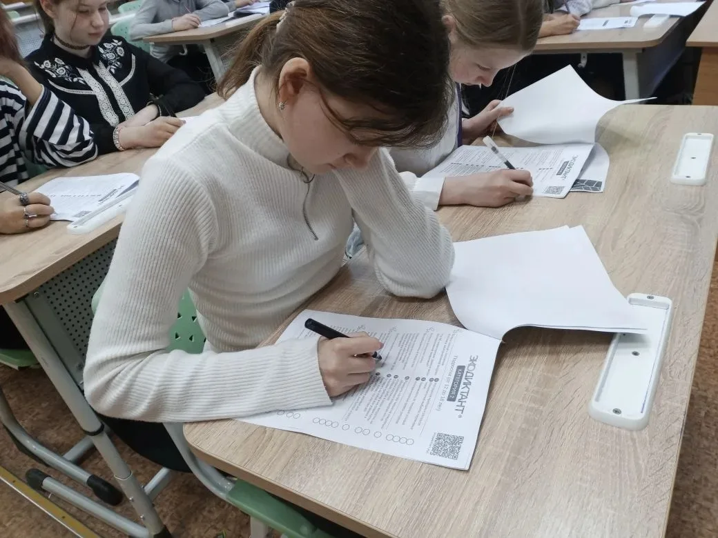 🌹Забота о природе начинается со знаний! Наша школа активно участвует во Всероссийском экологическом 