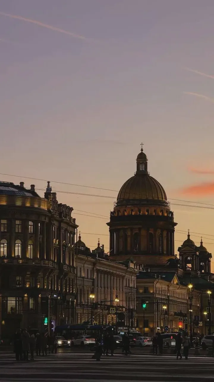 В Петербурге днём дожди и до +18