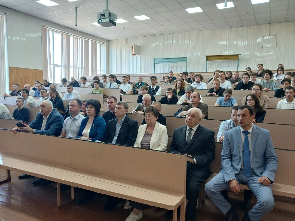 29 мая  состоялось собрание для студентов инженерного факультета, посвящённое предстоящей учебной пр
