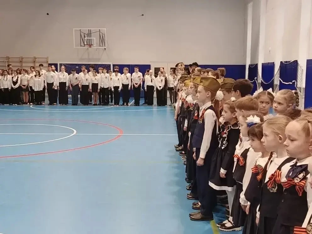 НАШИ #ДеньПобеды #ПамятьПоколений #ПатриотическоеВоспитание  Вчера в нашей школе состоялся Памятный 