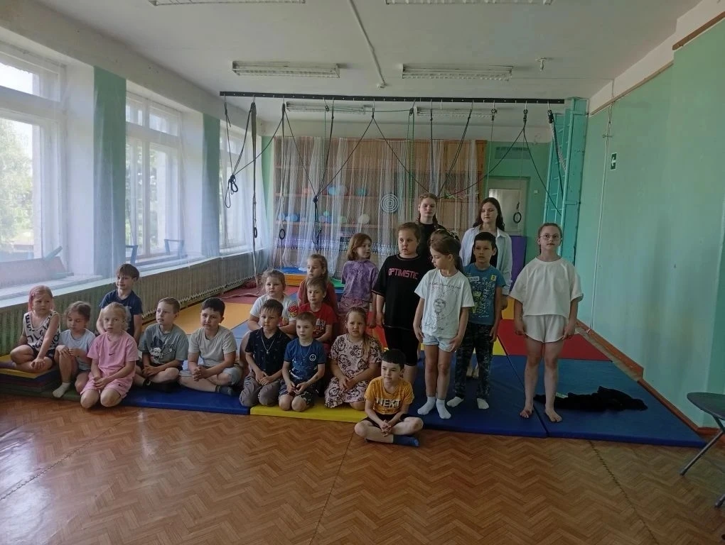 Сегодня, 8 июня ребята из 1 отряда школьного лагеря "Спортландия" посетили "Семейный клуб Грация" г.