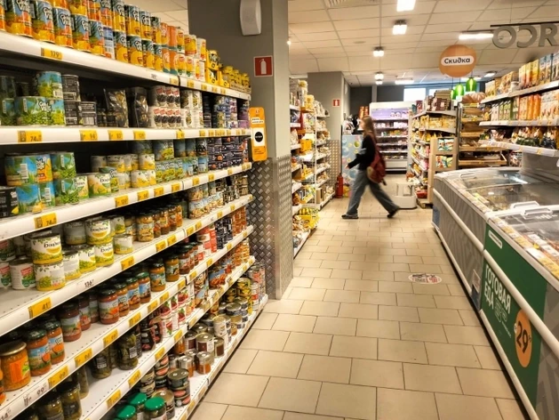 🛒  «Лента» готовится к поглощению крупного ритейлера с сетью из 1,3 тыс. магазинов. По...