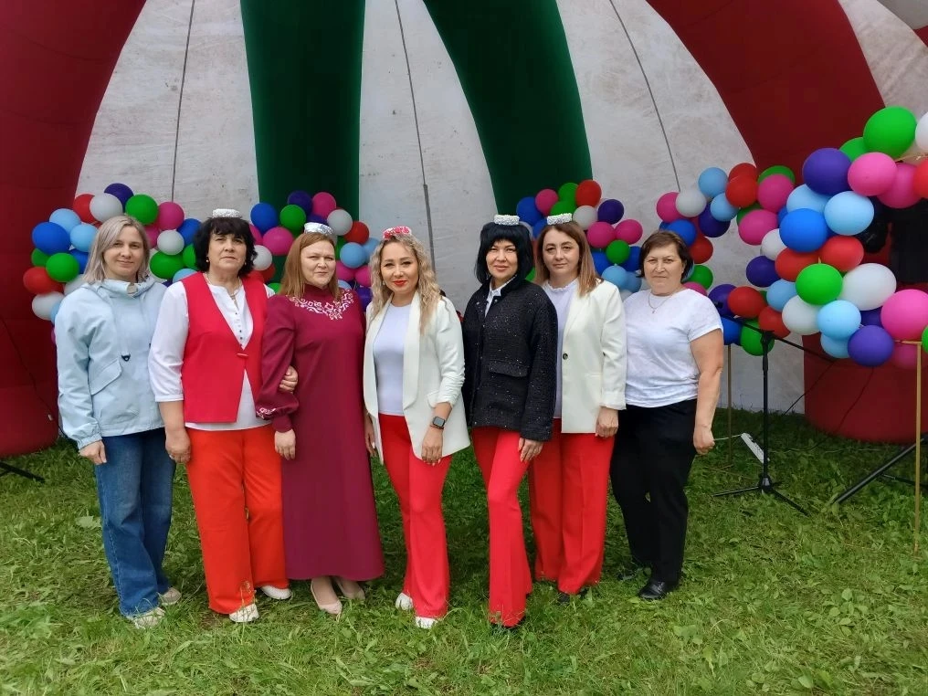 Хөрмәтле коллегалар! Кадерле тәрбиячеләр, музыка җитәкчеләре! Татар халкының милли бәйр...