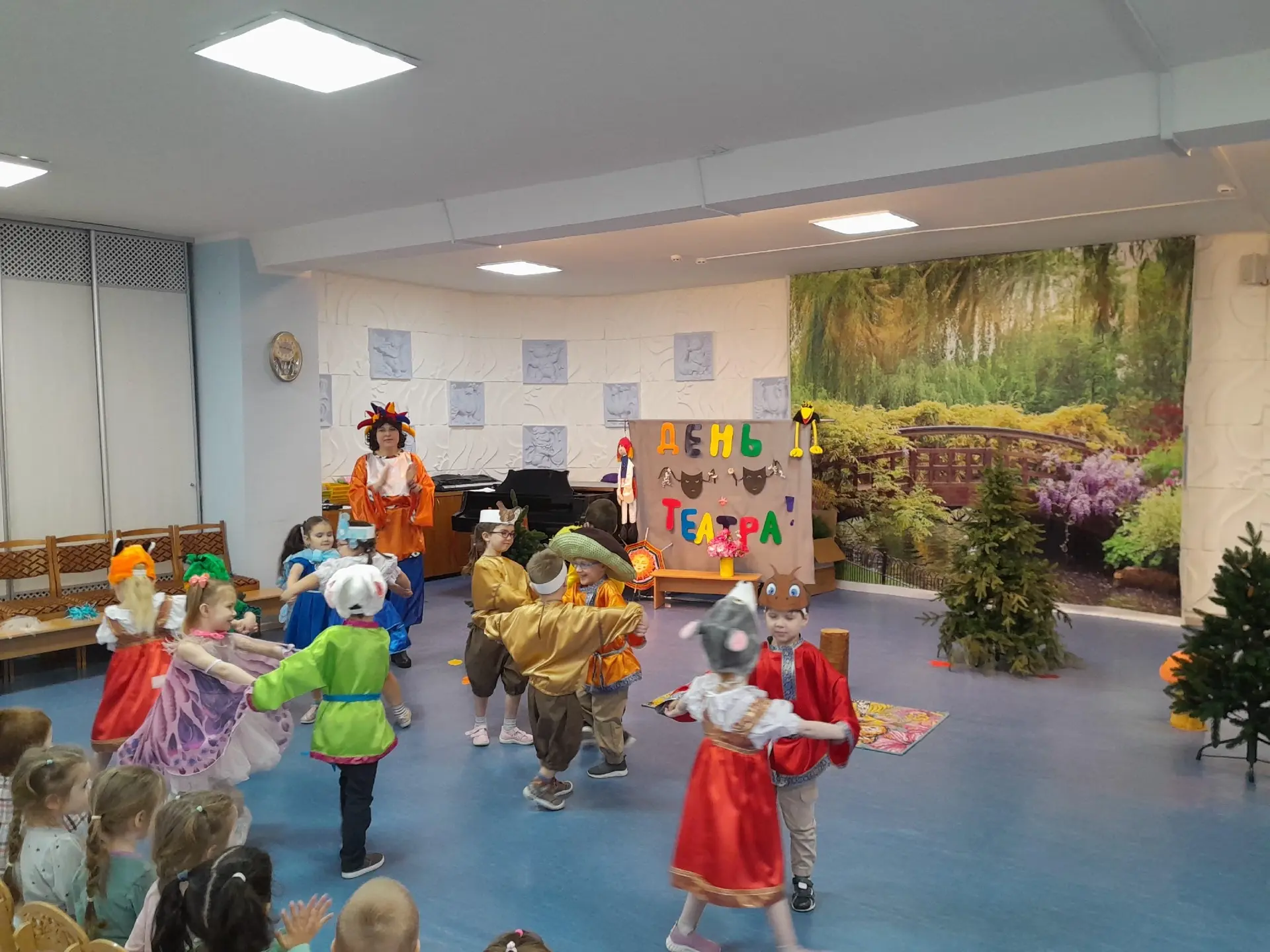 Спектакль «Под грибом» показали воспитанники средней группы🎊