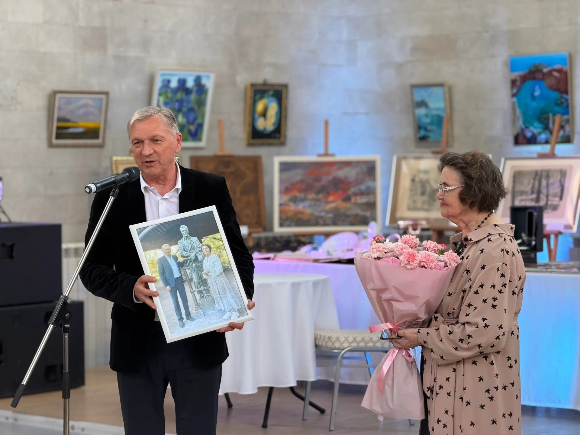 🎉🏛️ В культурном центре «Каскад» состоялась праздничная встреча «20 лет служения исто...