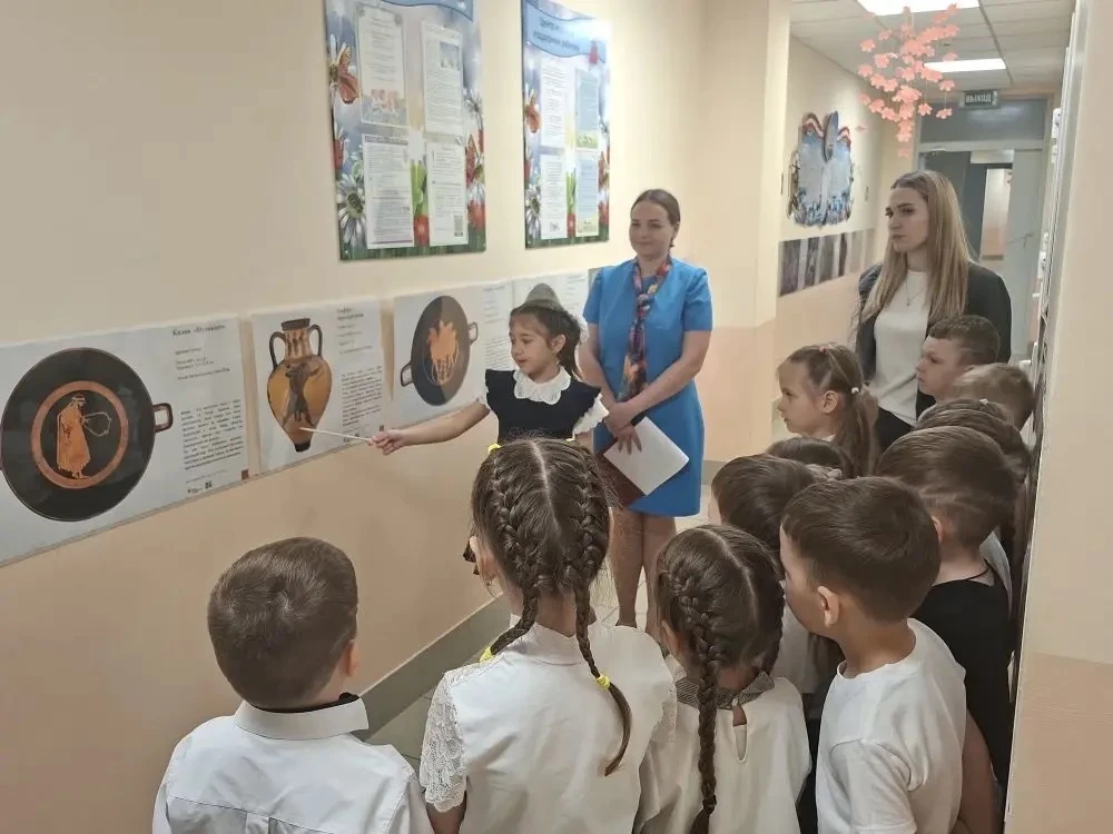 🎨 В рамках инновационной площадки «Картинная Галерея в детском саду» 🎨 Для наших воспитанников старш