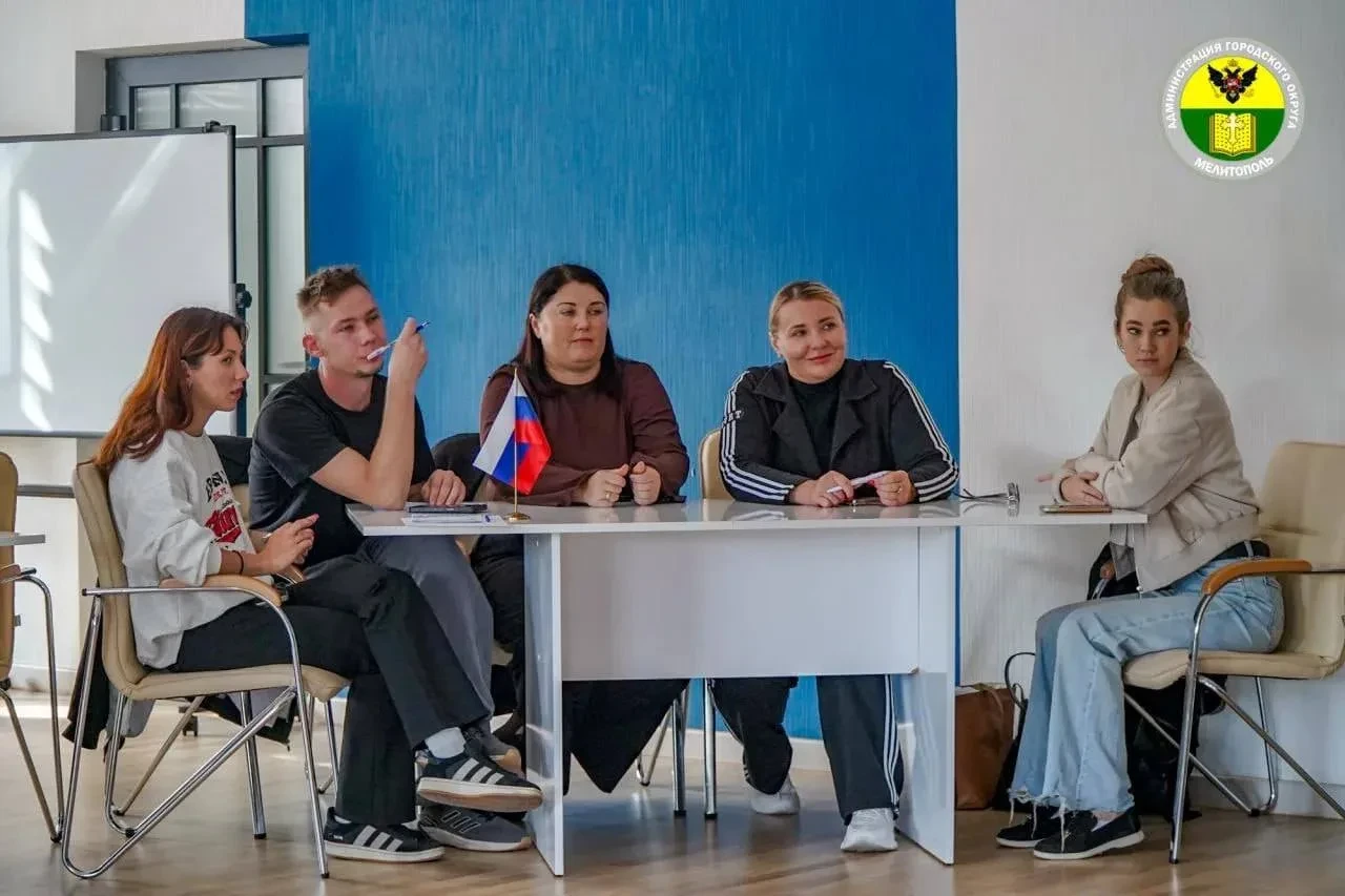 Во Дворце культуры железнодорожников прошел командный квиз Знай свой край. В игре участ...