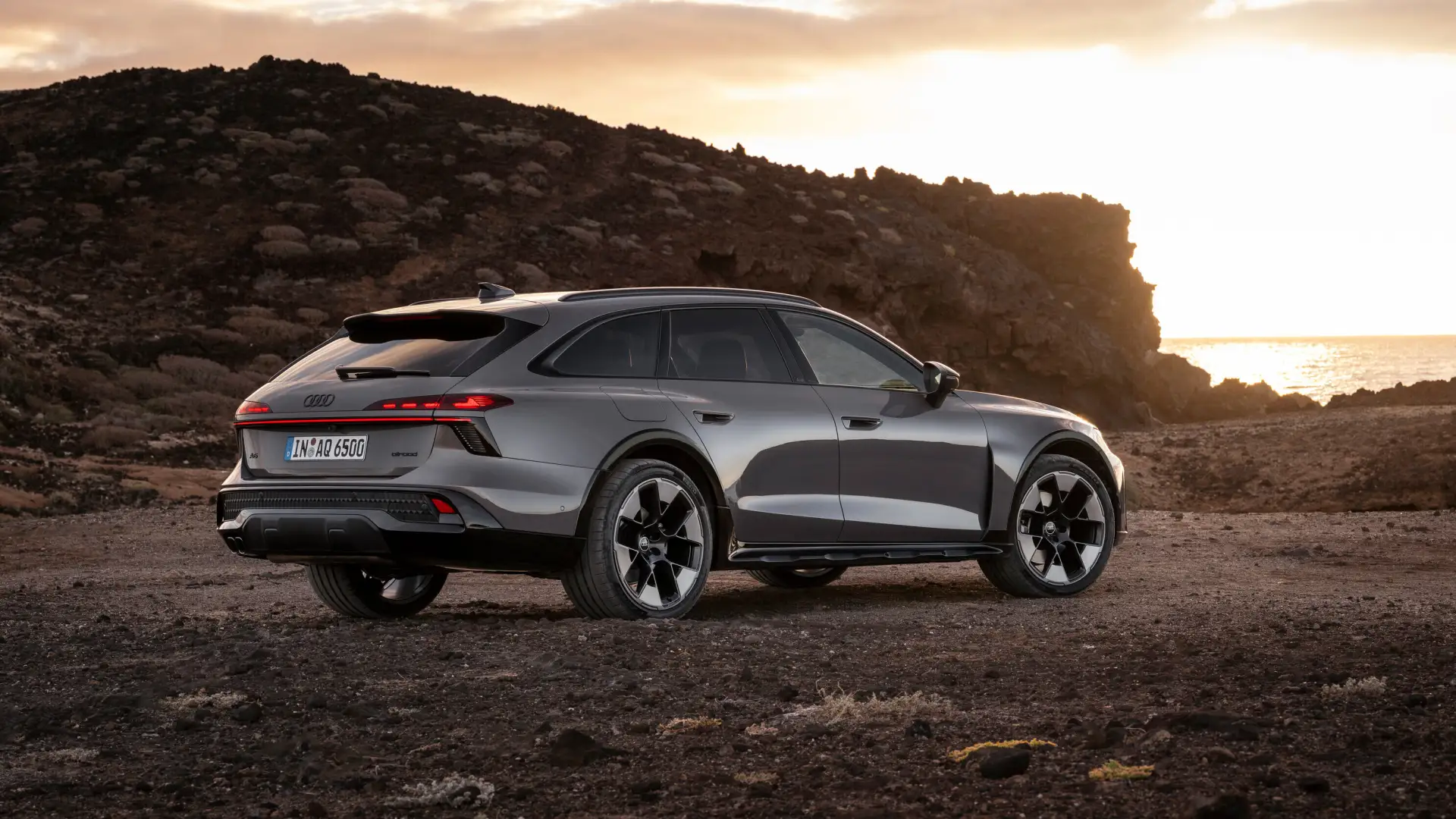 🤩 Новое поколение семейства Audi A6 пополнилось олроудом