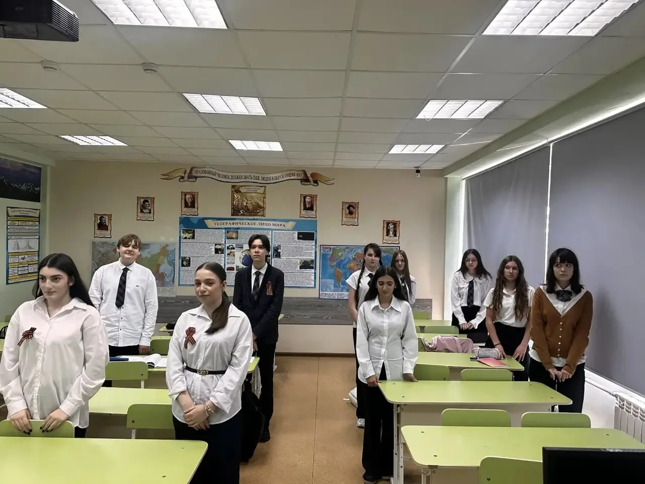 🙏Минута молчания: помним, гордимся, скорбим.  Сегодня, в преддверии 9 Мая, в нашей школе прошла Всер