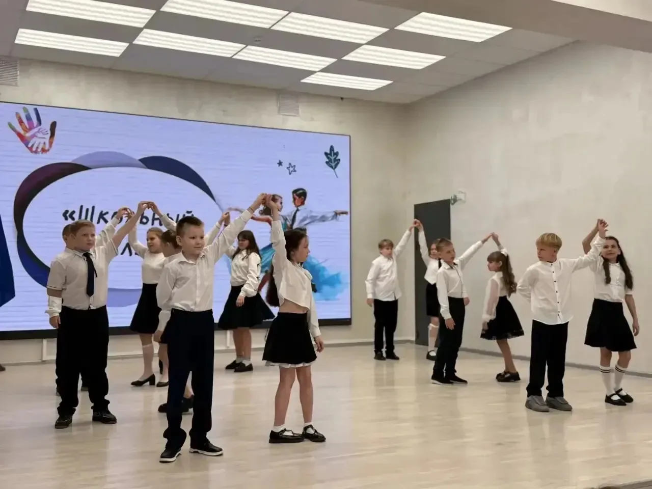 🎓В добрый путь, выпускники начальной школы!  22 мая 2026 года в нашей гимназии состоялся трогательны