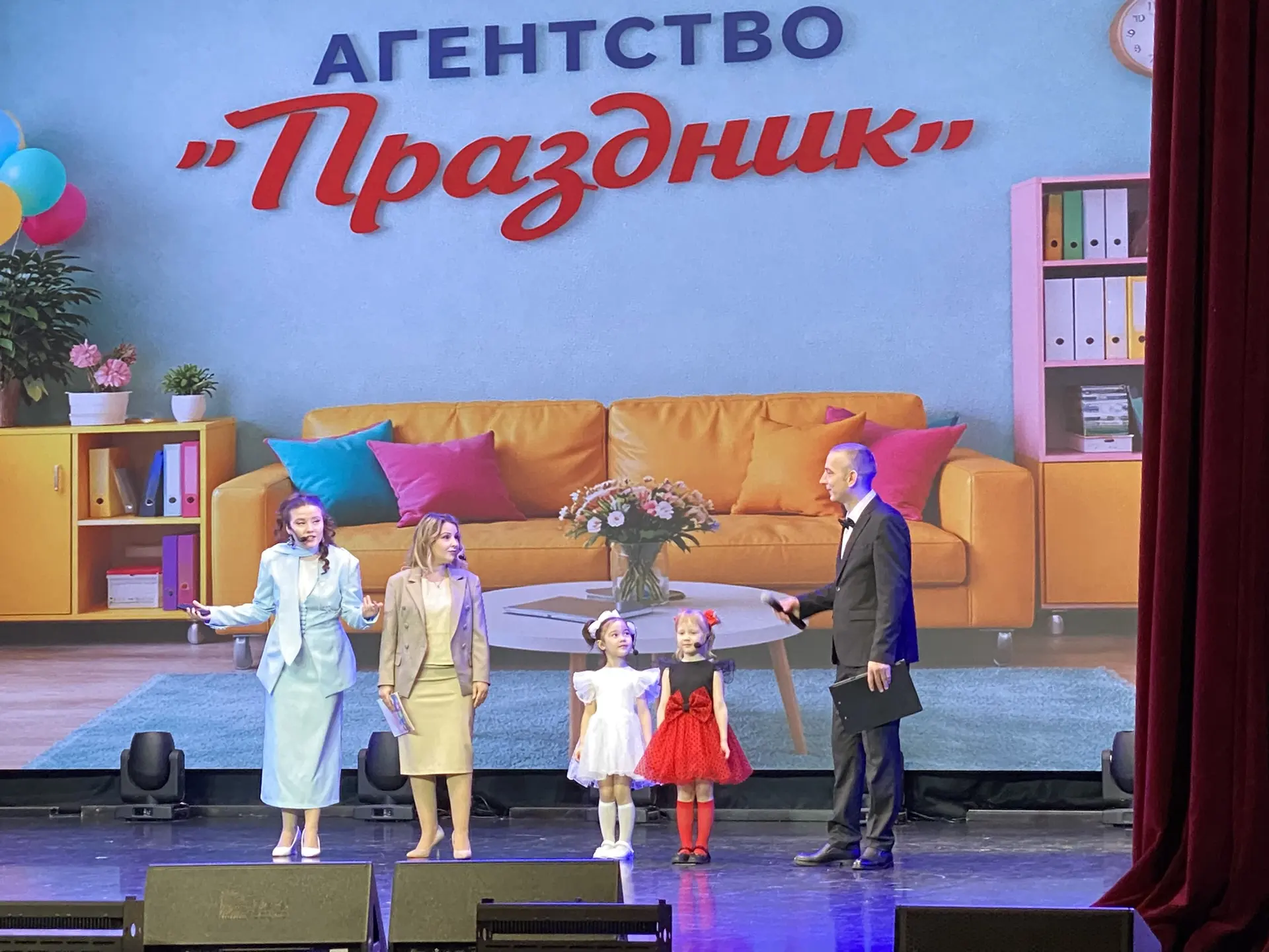 Наши воспитанники приняли участие в районном  фестивале детского творчества «Стань звез...