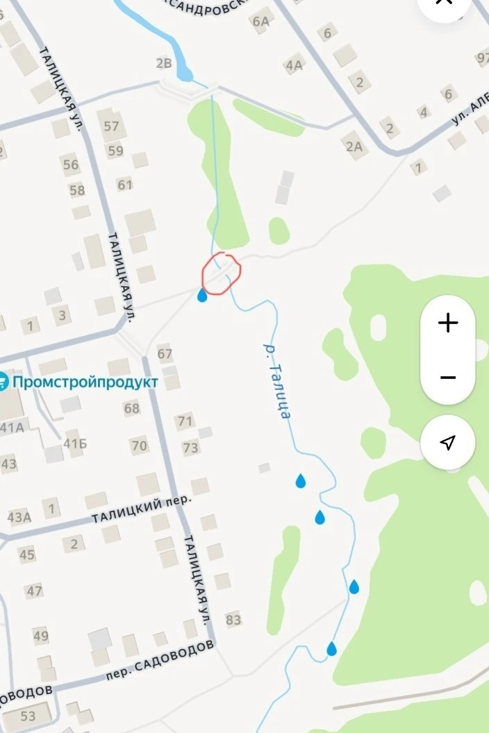 На карте нашего города через р.Талица есть мостик.