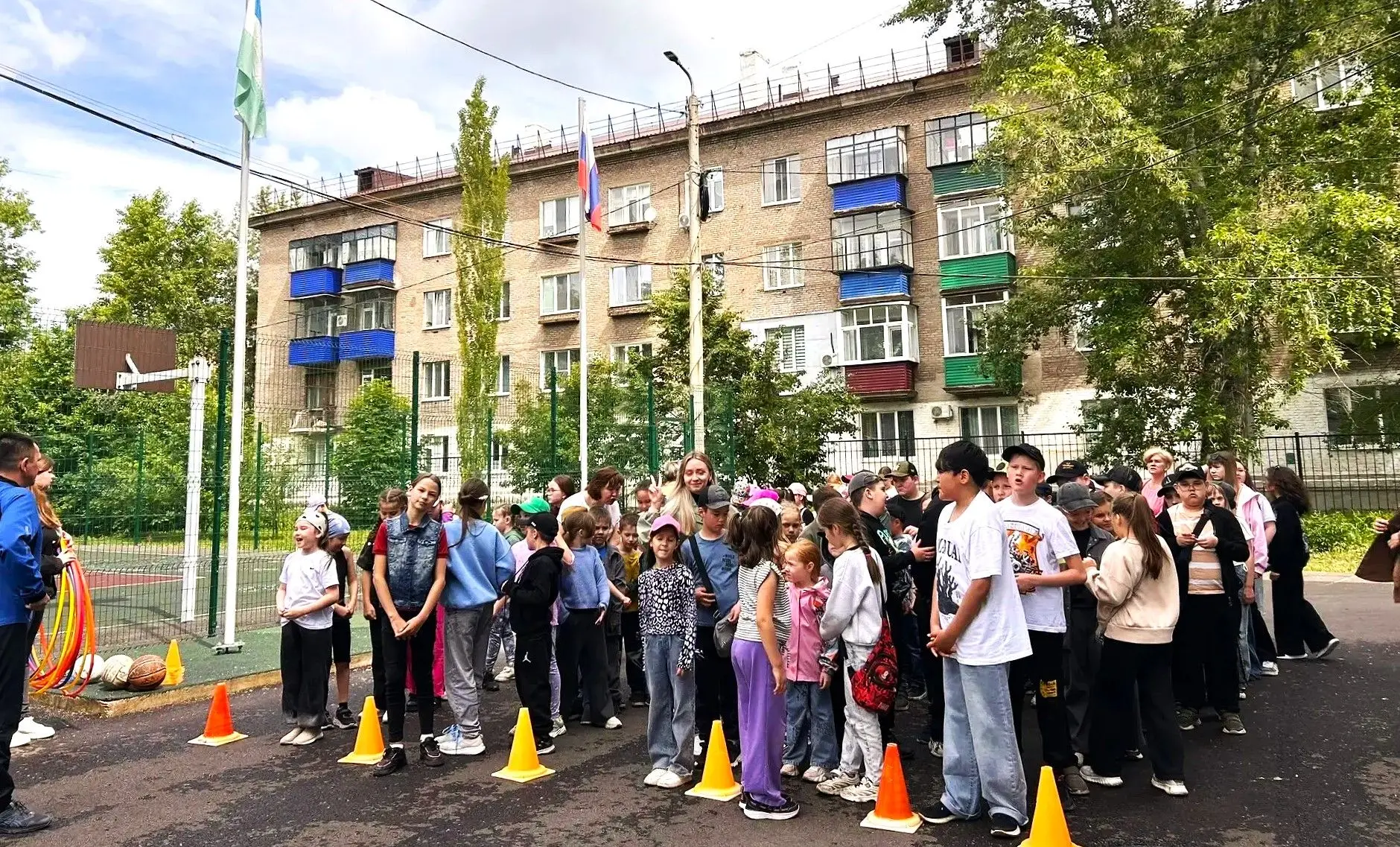 День задорного смеха и спорта отмечался в лагере дневного пребывания в среду!