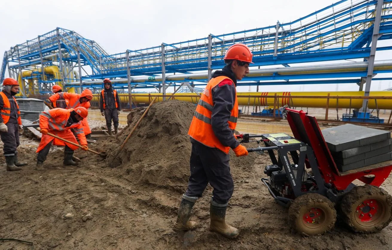 ВЛАДИВОСТОК, 2 сентября. /ТАСС/. Проект газопровода "Сила Сибири - 2" находится на заве...
