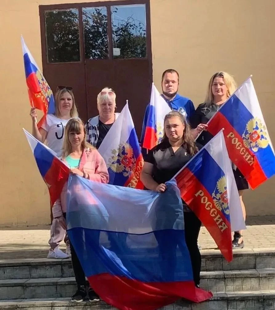 🇷🇺 «Мы дома. Мы вместе. Мы — Россия»: в Ровеньках прошли мероприятия ко Дню воссоедин...