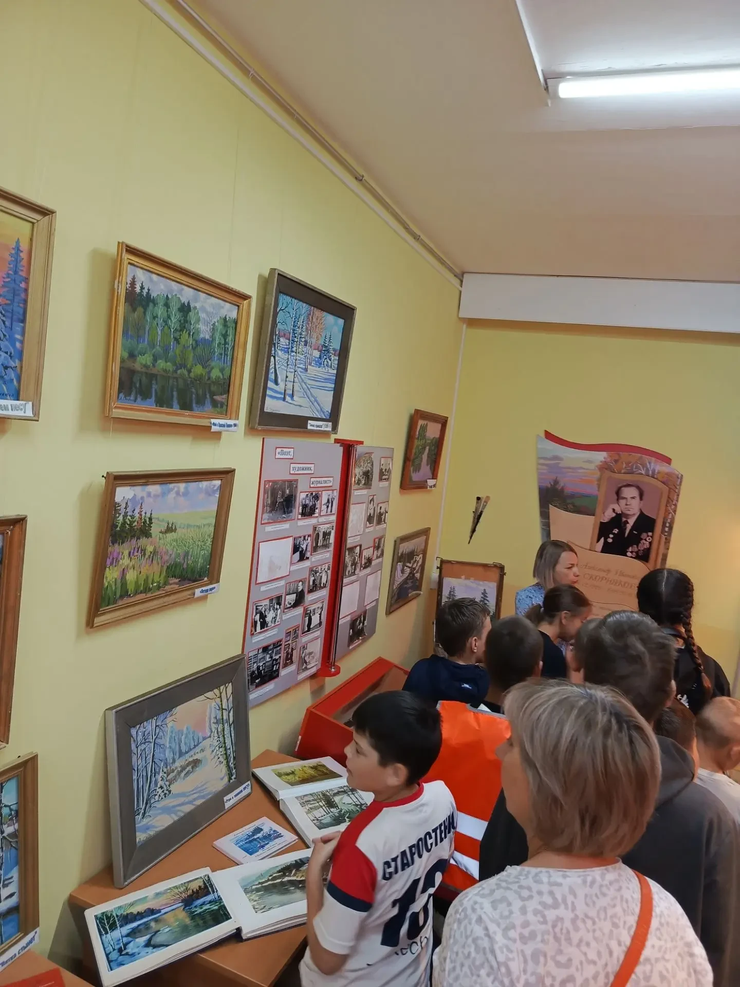 18 июня, пришкольный  лагерь.Побывали в музее художника, поэта, писателя Александра Ива...