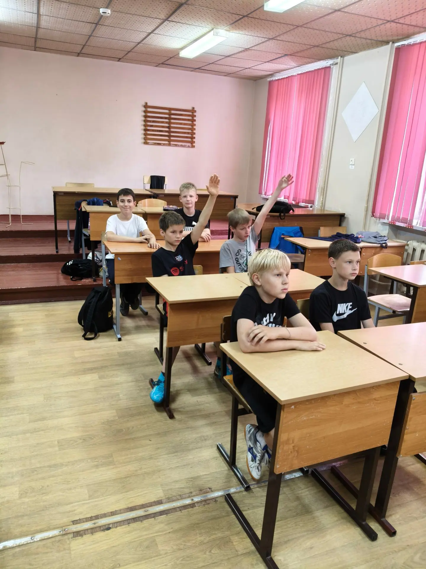 Неделя финансовой грамотности в пришкольном лагере "Эврика": дети учатся управлять деньгами

В пришк