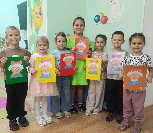 Наши бабушки родные,