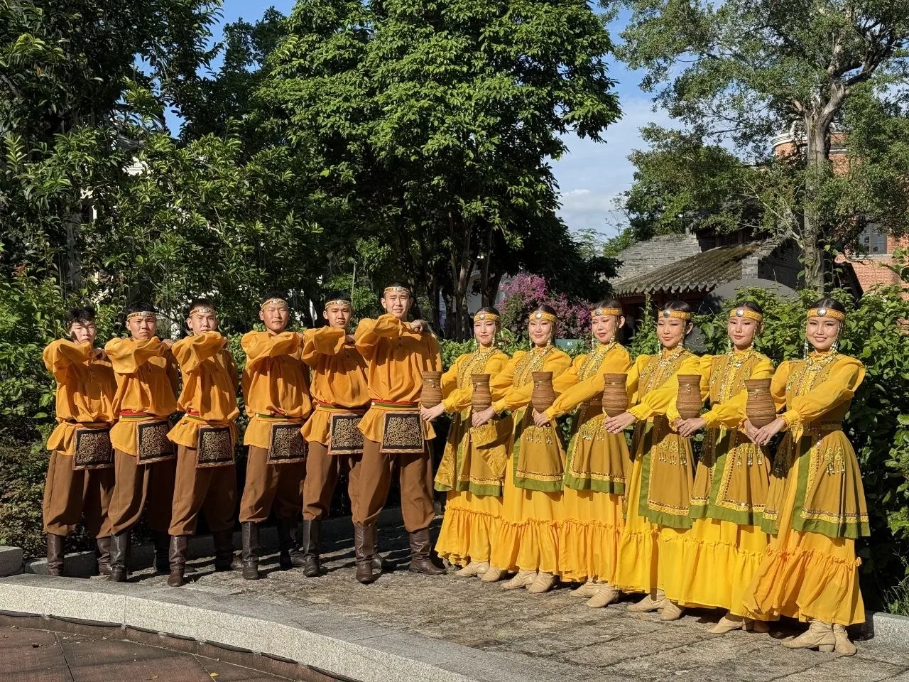 "ДРУЖБА" АНСААМБЫЛ КЫТАЙГА