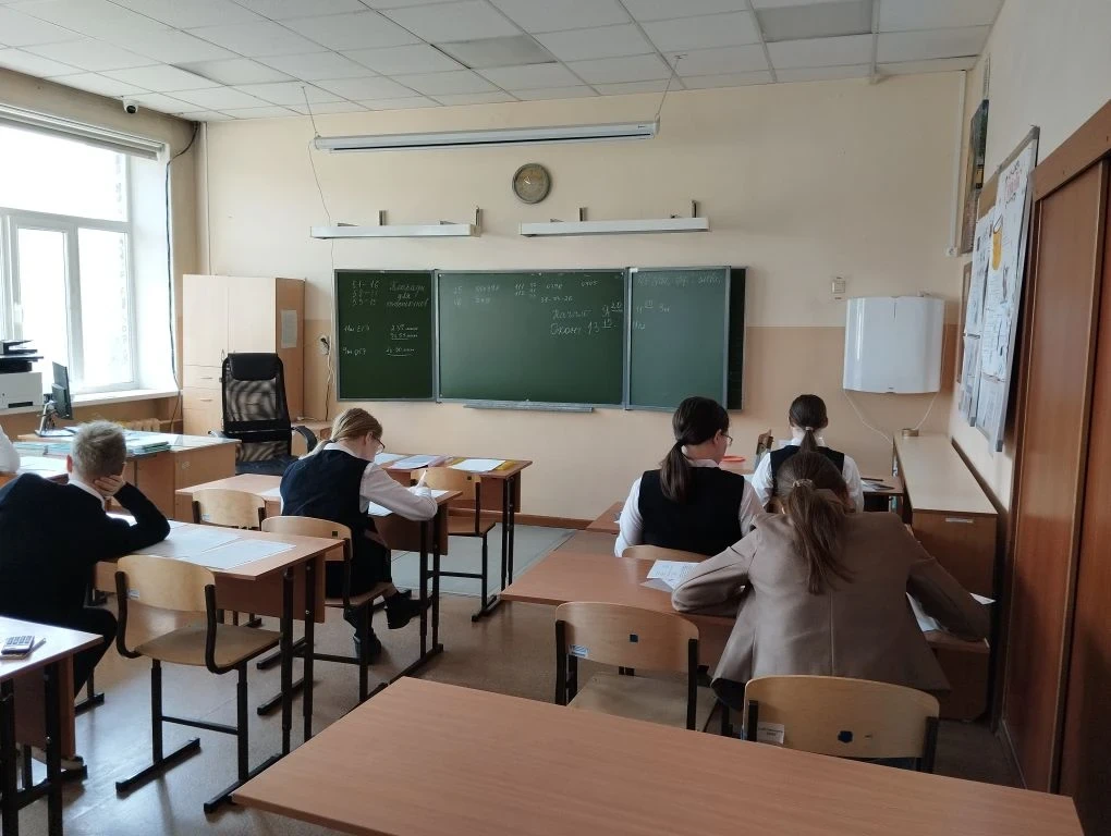 ✨ Каникулы — самое увлекательное время в учебном году! ✨  Наши лицеисты точно это знают! 🎒 В эту кан