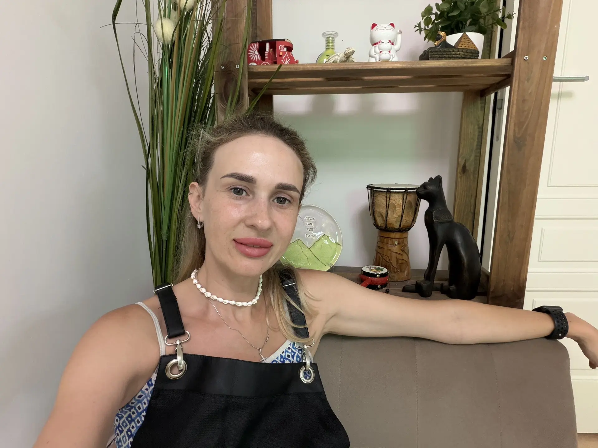 Домашние «чистки» до добра не доводят? 🙅🏼‍♀️
Ну кто из нас не пытался победить противный прыщ само