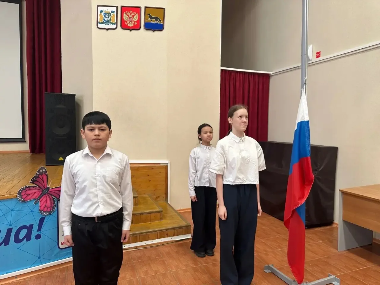 🇷🇺 По сложившейся традиции каждую неделю мы начинаем с Торжественной церемонии поднятия Государствен