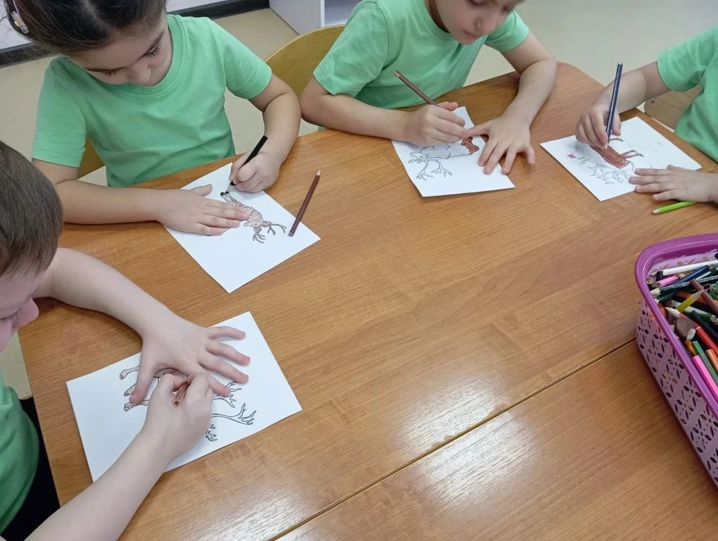 🌟🎉 С Днём дикого Северного оленя, друзья! Сегодня группа "Светлячок" изучила этого уд...