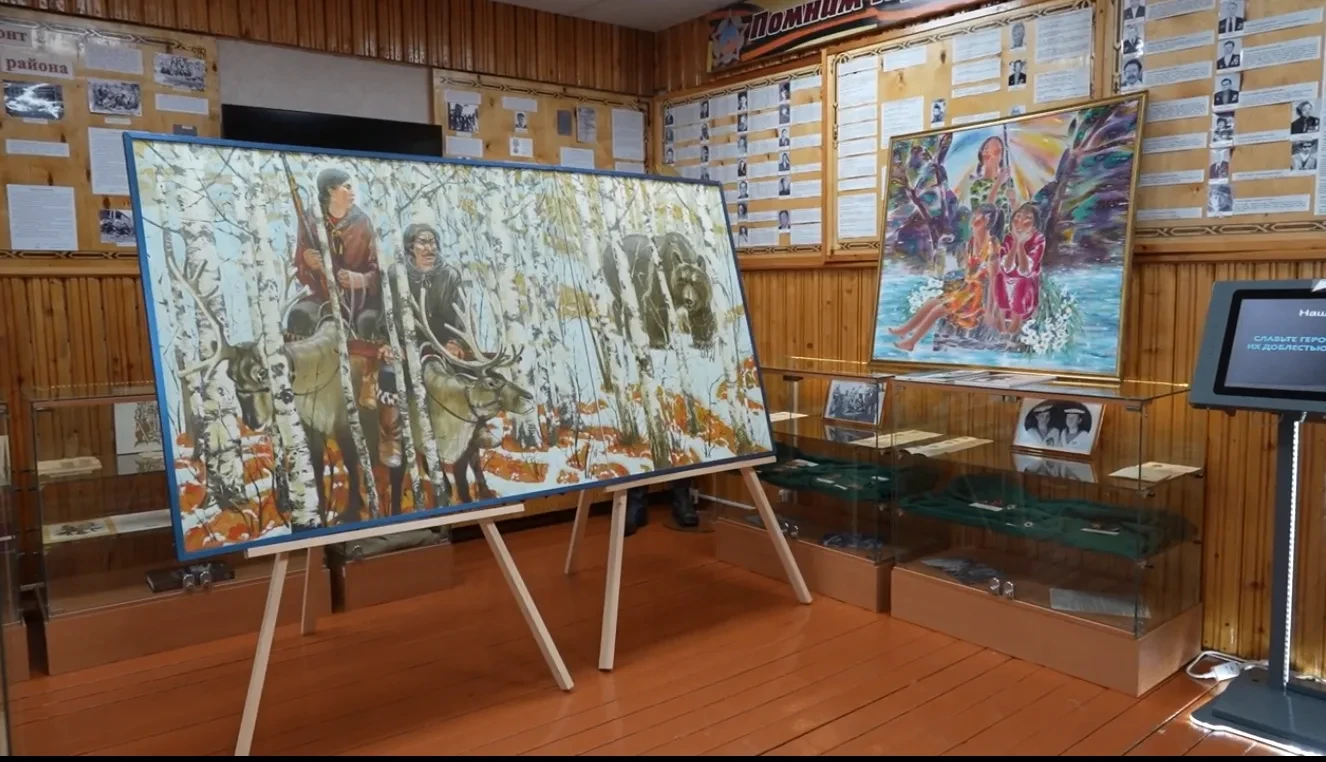 🎨 Художники передали две работы в музей Нелькана