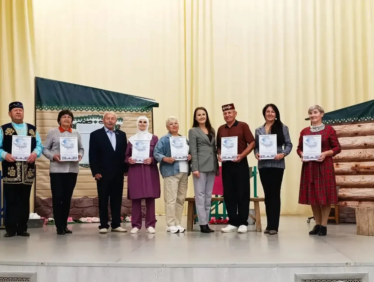 Сегодня в Манзарасском Доме культуры состоялось торжественное мероприятие, посвященное ...