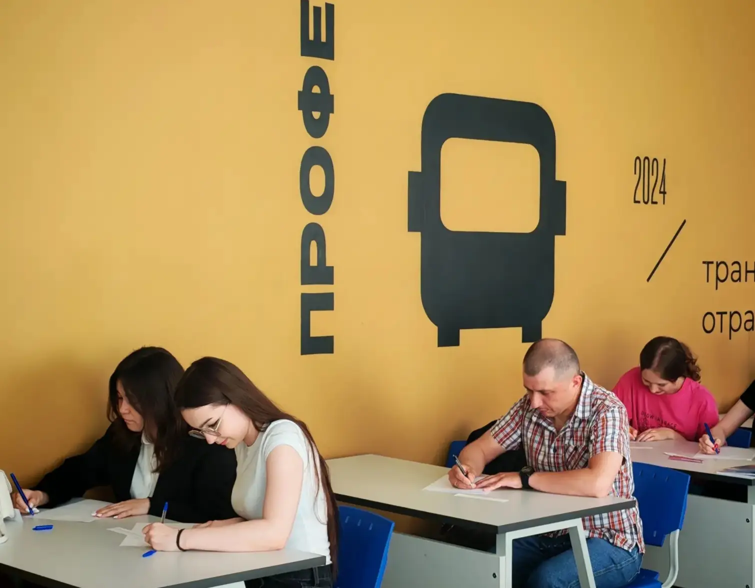 🚧 Бойцы студотрядов колледжа сдали экзамены и готовы покорять Всероссийские стройки!

🔹 180 участн