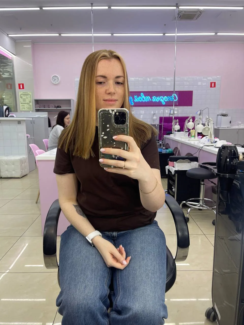 Сложное окрашивание за 5 800 ₽ — каждый понедельник и вторник ✨