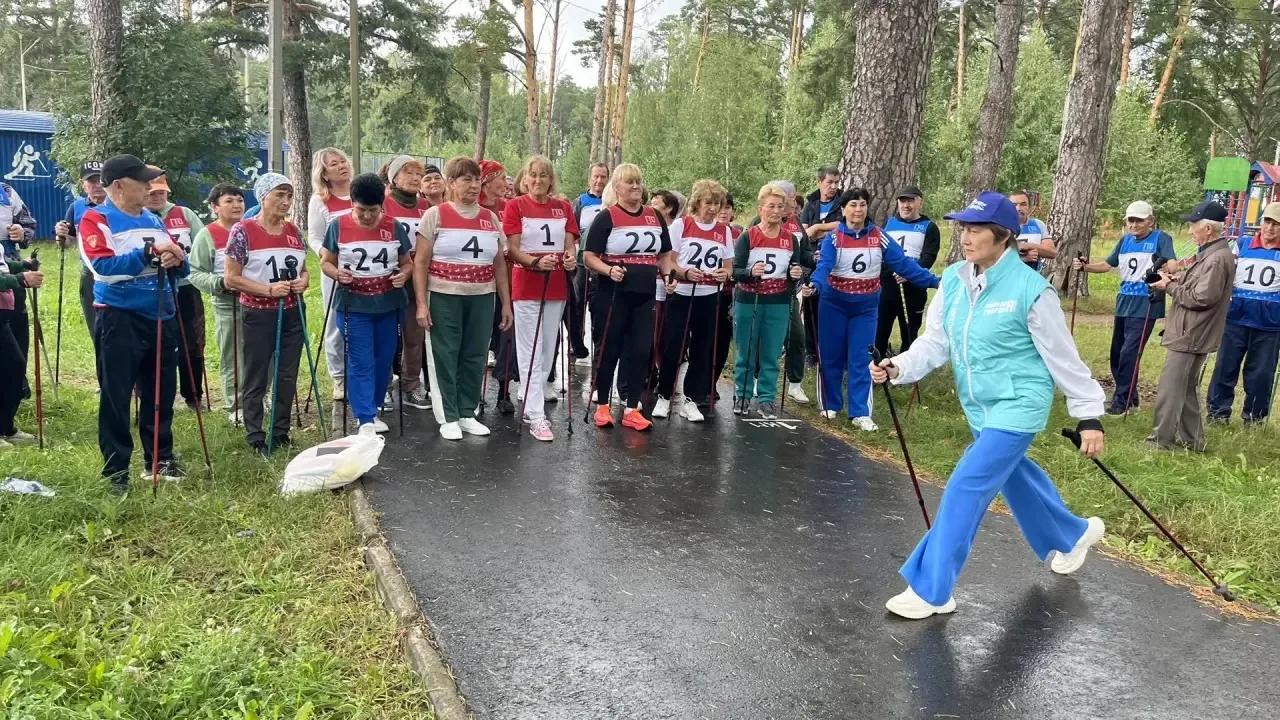 В физкультурно-оздоровительном комплексе «Прикамье» сегодня царила по-настоящему спорти...
