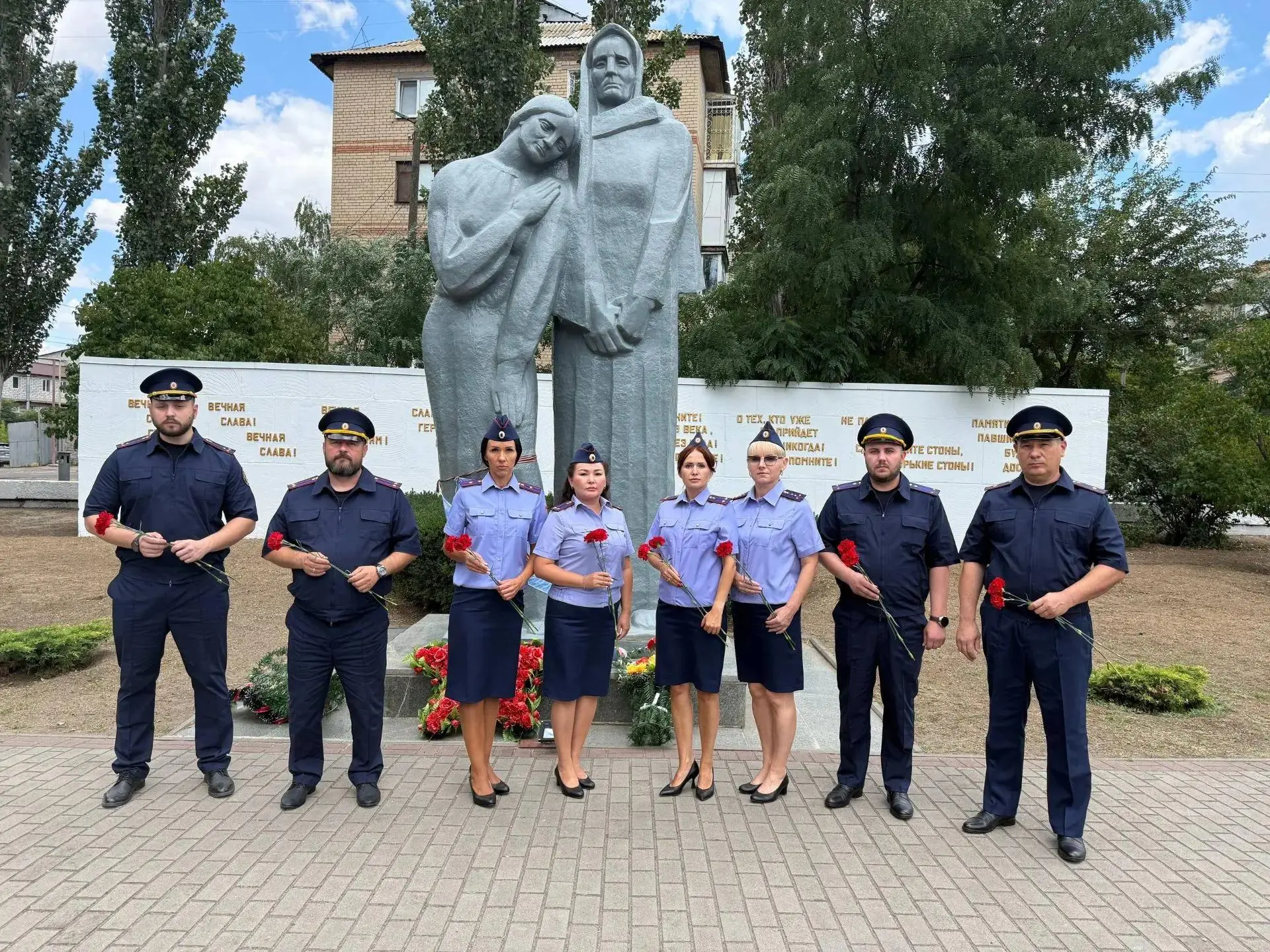 В Мелитополе сотрудники ведомства почтили память погибших детей

27 июля — трагическая дата: День па