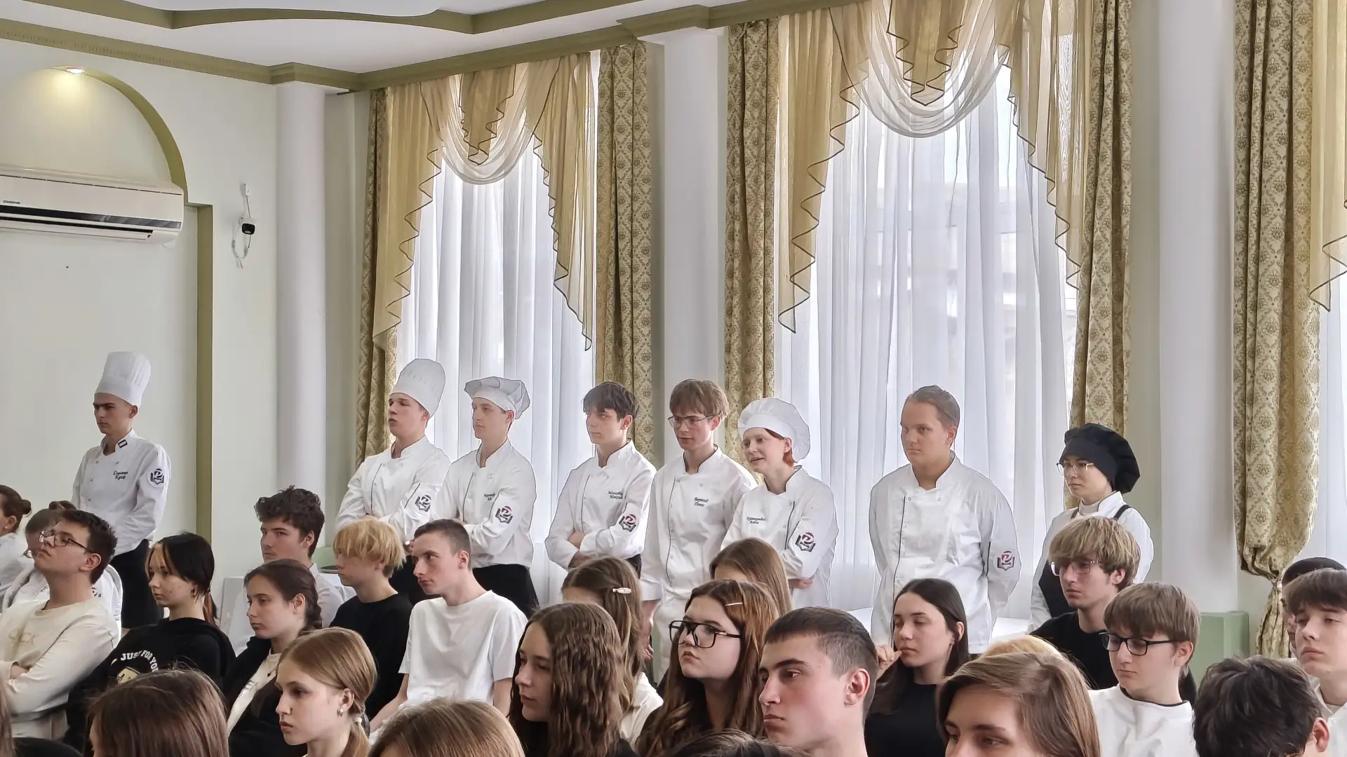 Сегодня в Романовском колледже индустрии гостеприимства прошла важная встреча — старт новой главы пр