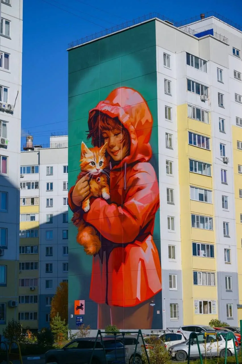 В Омске открыли летний сезон экскурсий по музею муралов — арт-пространство появилось 2 ...