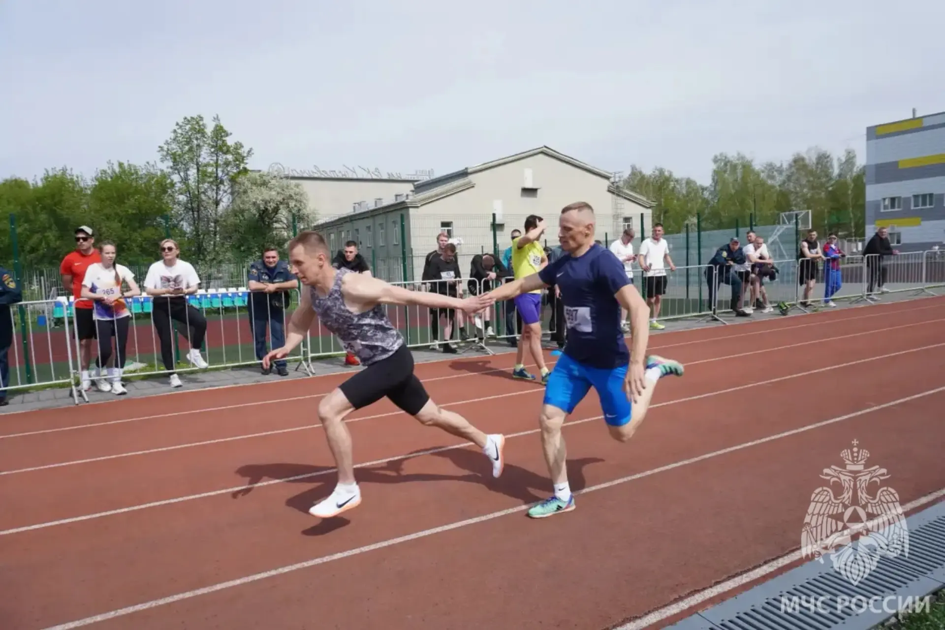 🏆В регионе определили сильнейших легкоатлетов‑спасателей  В Ирбите на стадионе «Юность» прошли сорев